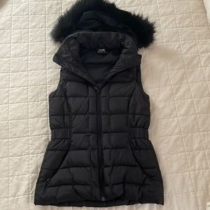 The North Face Down Vest - Fur Hood